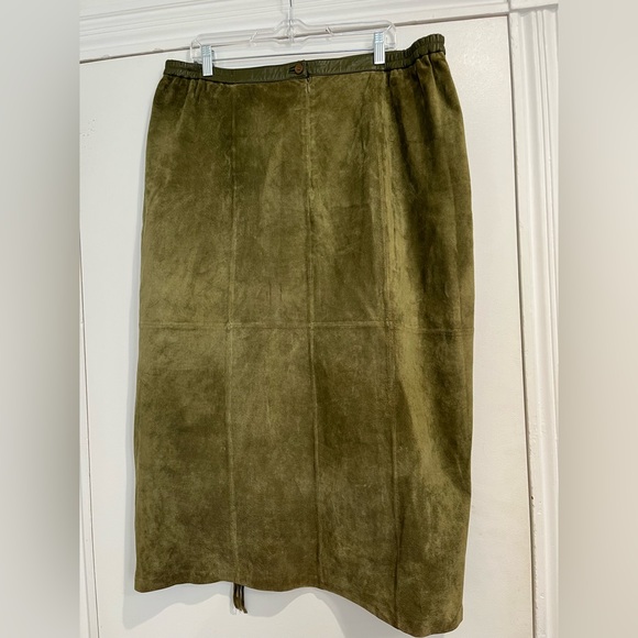 Linea Vintage Olive‎ Green Suede Skirt with Fringe Sz. 1X - Picture 3 of 8